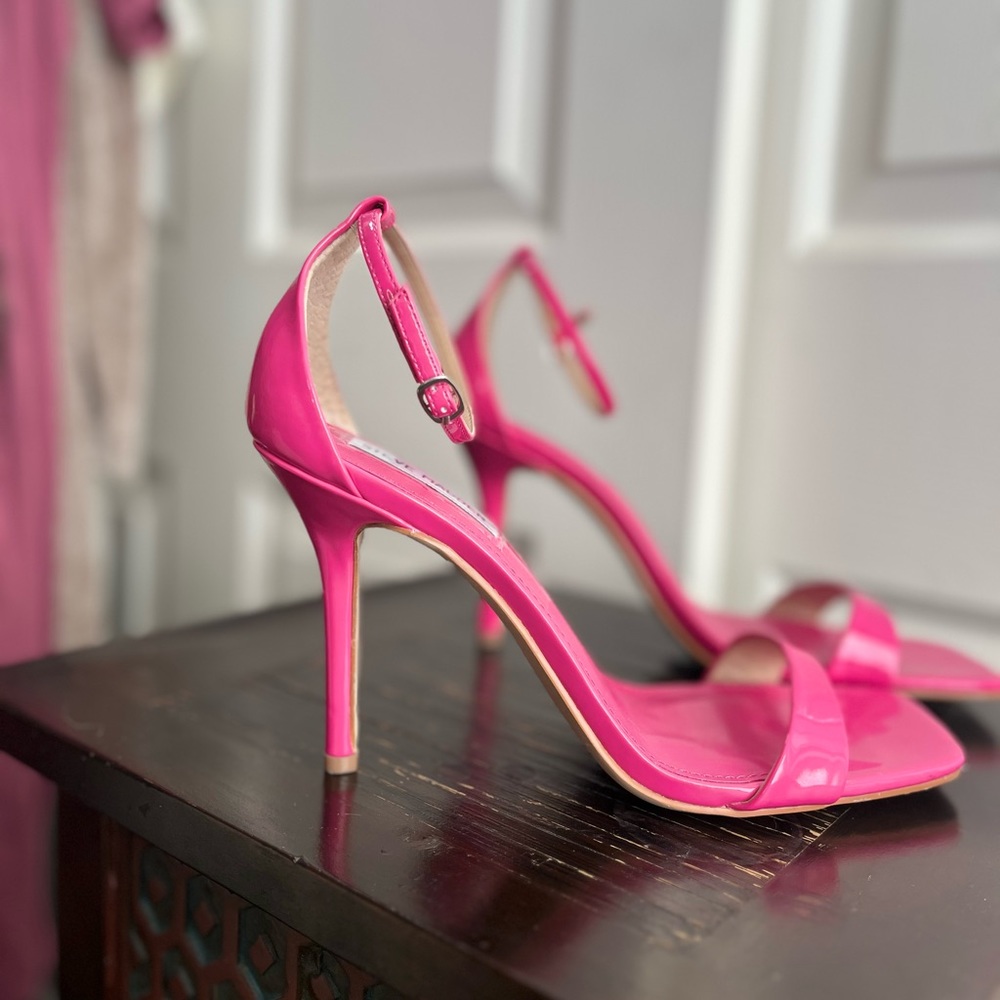 💕HP💕 EUC Steve Madden “Spree” Hot Pink Heels (Size 10)